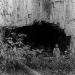 Рис. 1. Священная шорская пещера. Фото 1930-х гг.